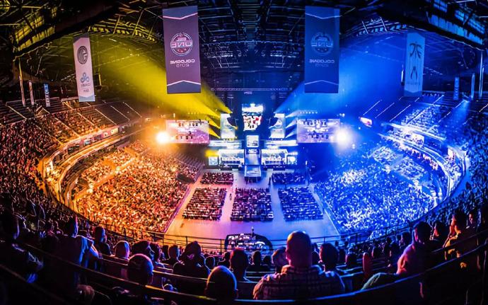 提前锁定！官方：哈萨克斯坦16岁前锋萨特帕耶夫2026年成年后加盟切尔西