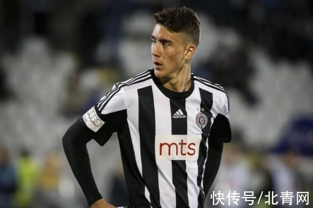 体育官方：姆巴佩获得法甲最佳球员